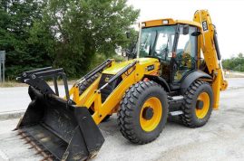 Экскаватор-погрузчик JCB 4CX